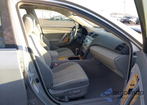 2007 Toyota Camry Xle z USA, uszkodzony, nr VIN 4T1BE46K27U539941